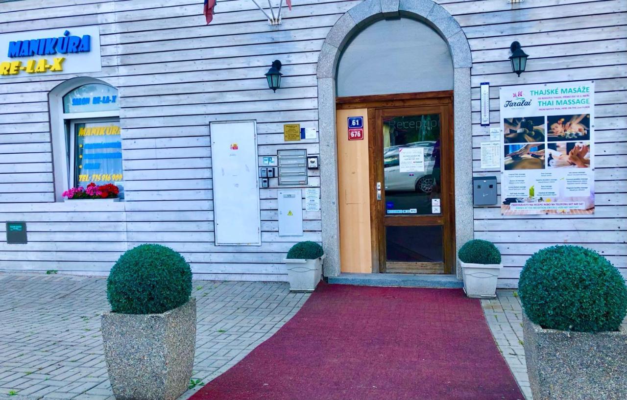 Pension Village Karlovy Vary Ngoại thất bức ảnh