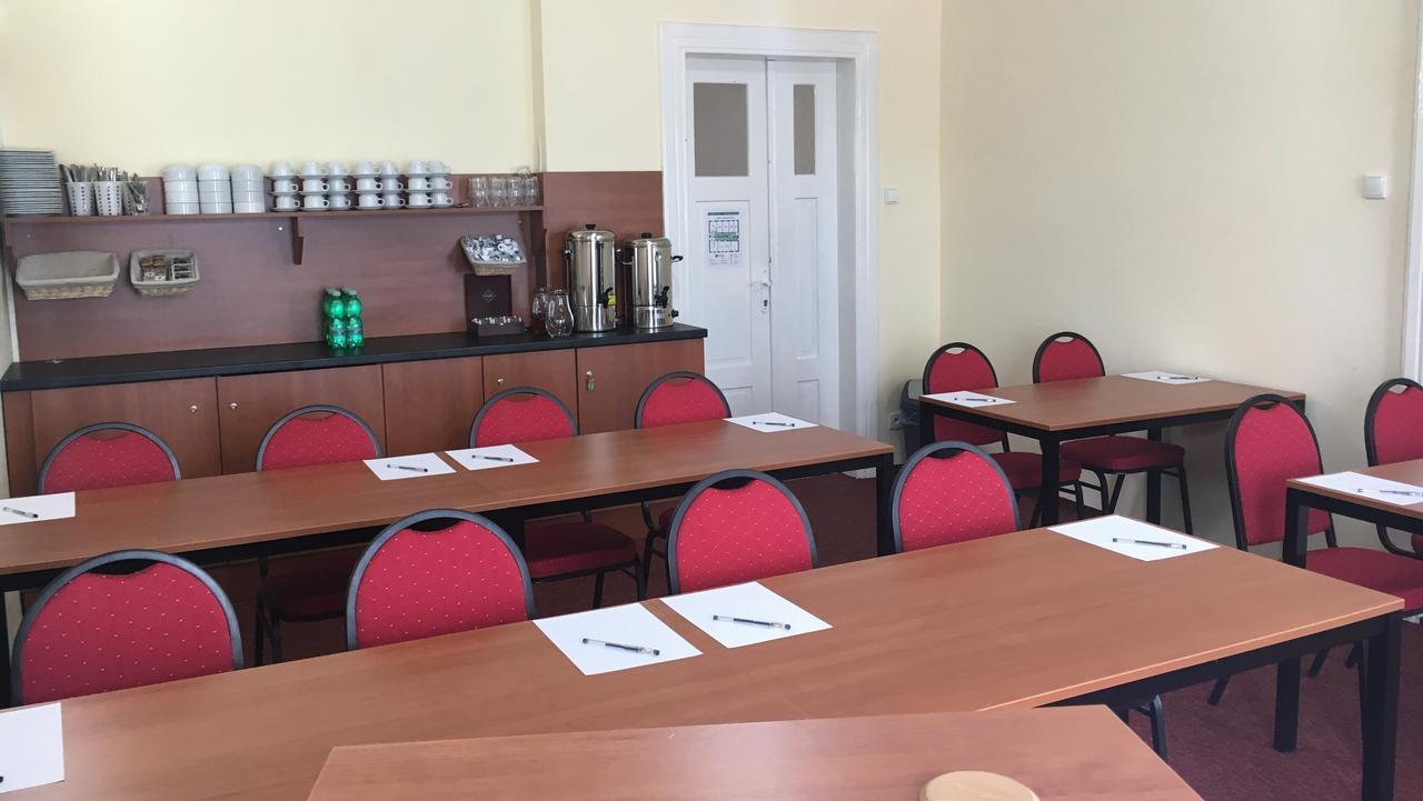 Pension Village Karlovy Vary Ngoại thất bức ảnh