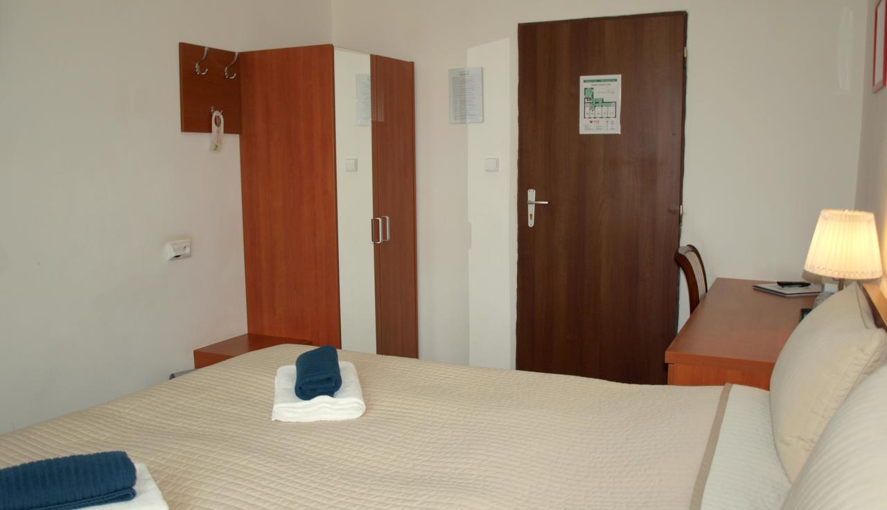 Pension Village Karlovy Vary Ngoại thất bức ảnh