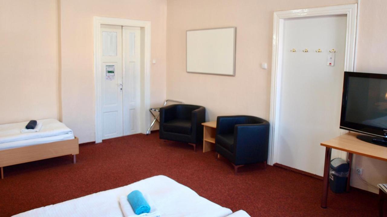 Pension Village Karlovy Vary Ngoại thất bức ảnh