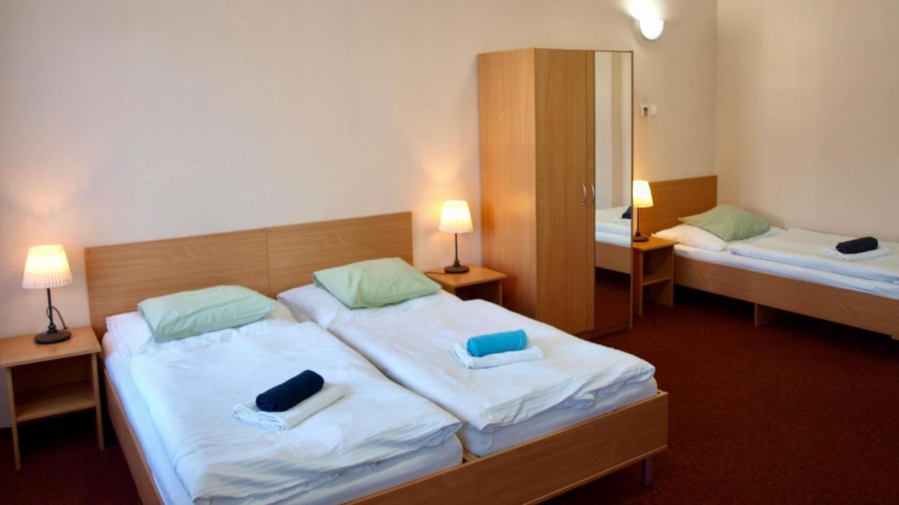 Pension Village Karlovy Vary Ngoại thất bức ảnh